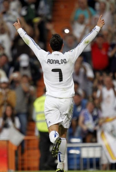 鼓励她们勇 鼓励她们勇