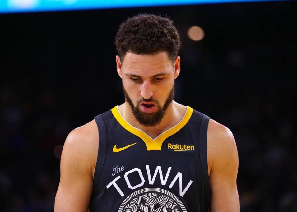 错失一个球 错失一个球