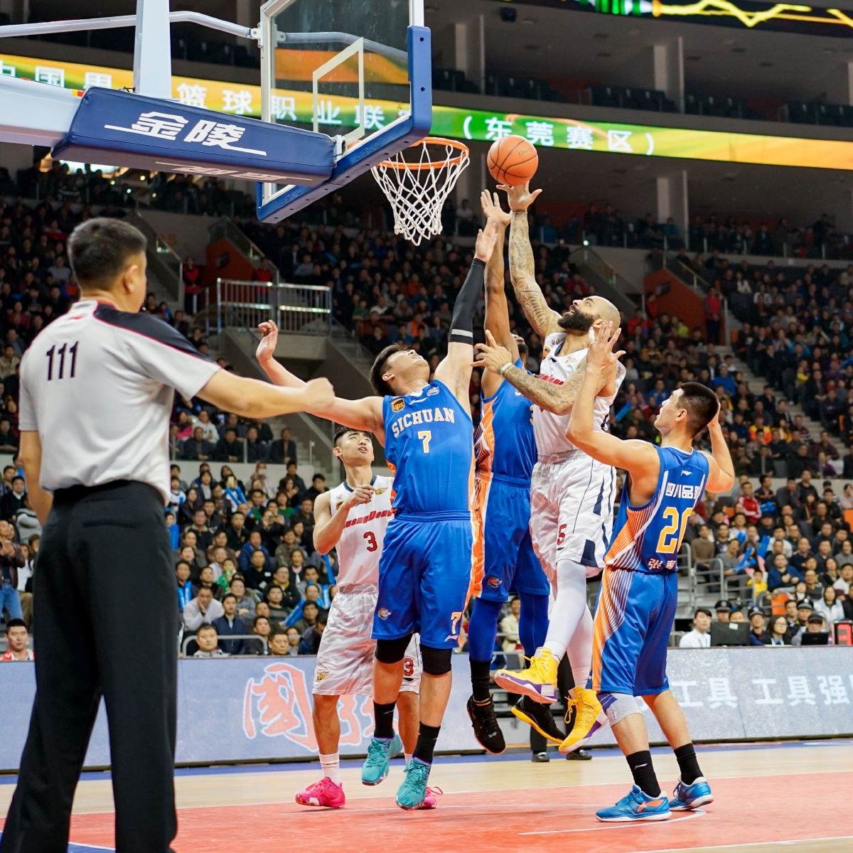 优势在进攻 优势在进攻