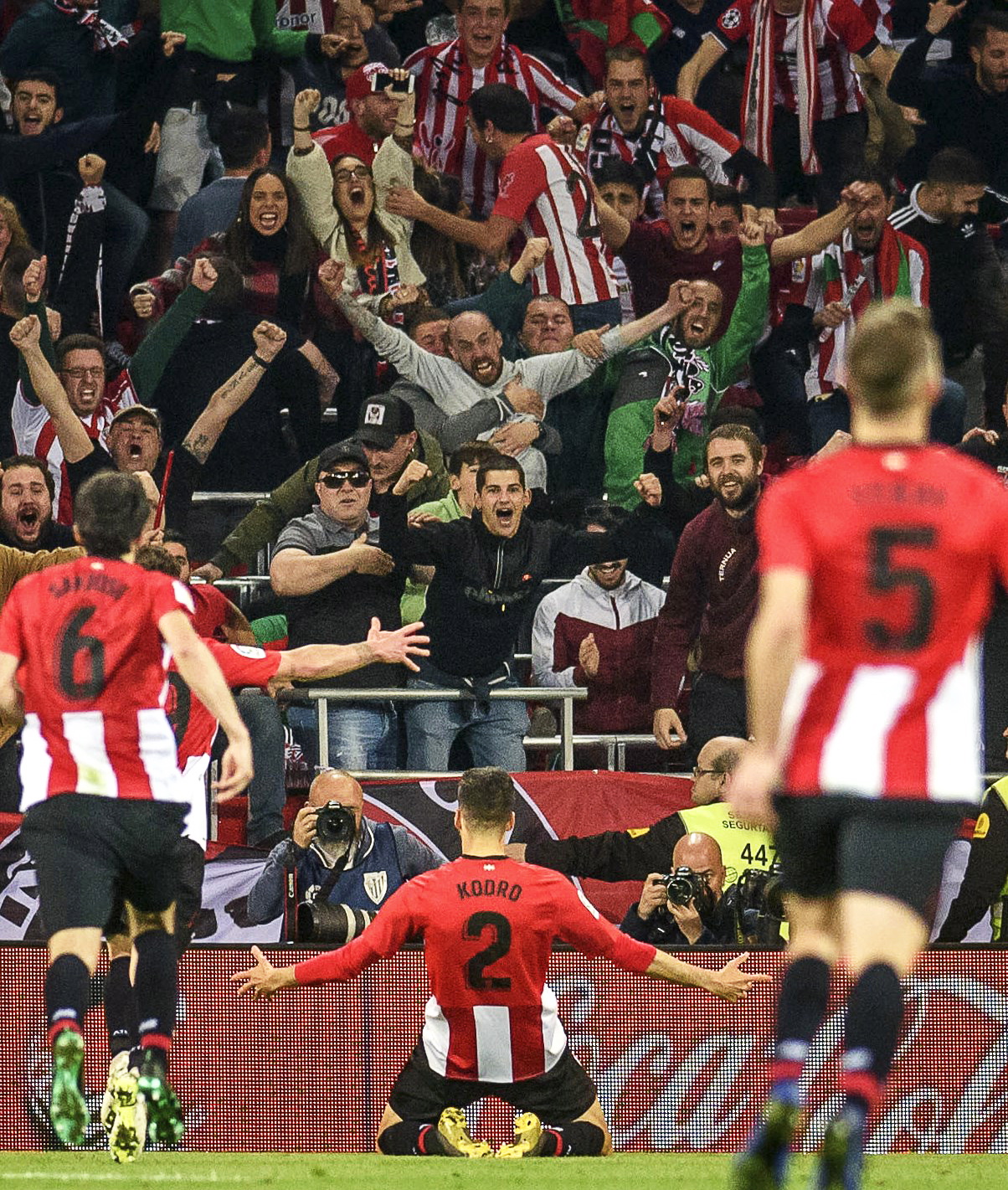 持球推进 持球推进