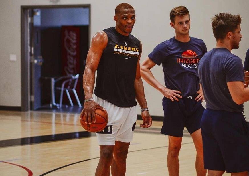 虑有英超 虑有英超