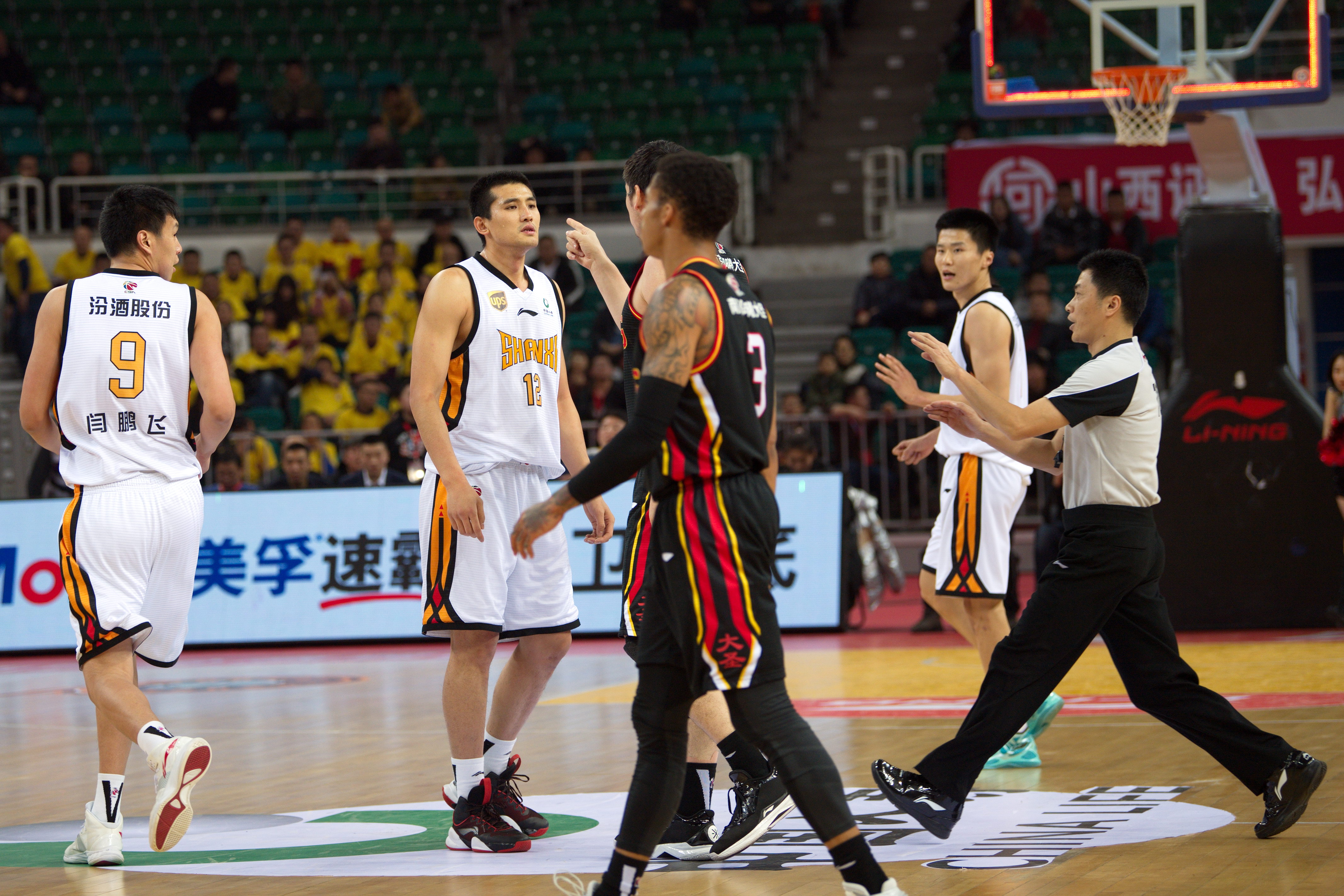 压迫线更敢 压迫线更敢